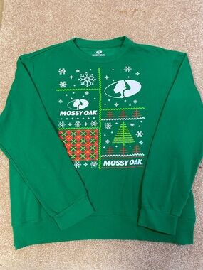Mossy Oak Green Crewneck Sweater with Red and White Holiday Accents